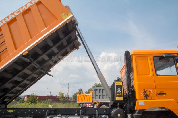 Гидравлический цилиндр подъема самосвального кузова