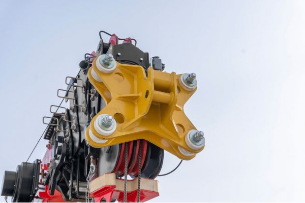 Переходник для крепления сертифицированной рабочей платформы (люльки)