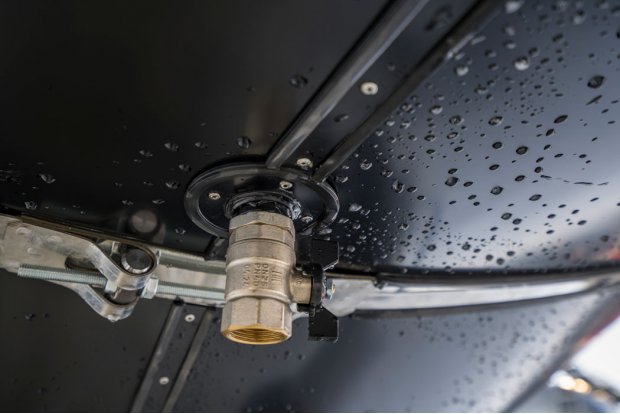 Слив из экологического короба