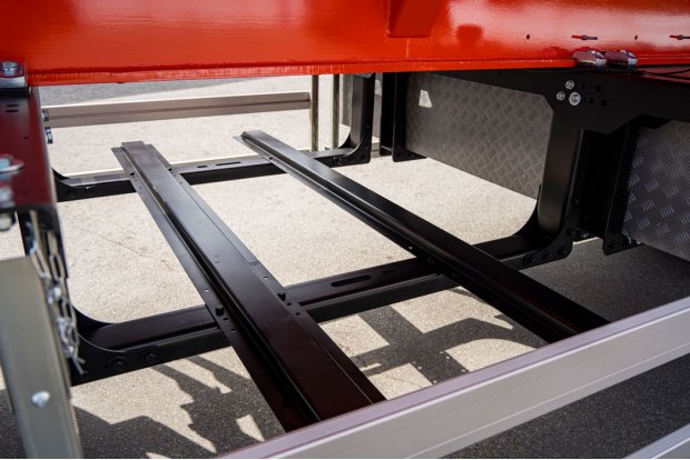 Корзина для запасного колеса тягача