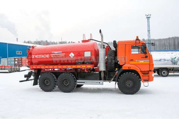 Автоцистерна нефтепромысловая АКН-11-ОД