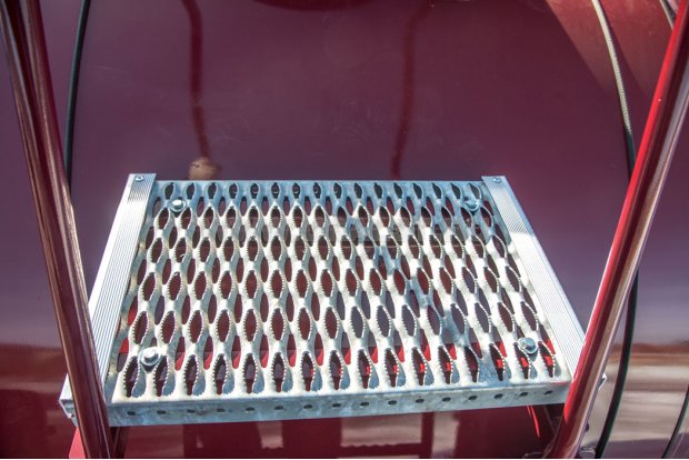 Площадка обслуживания цистерны