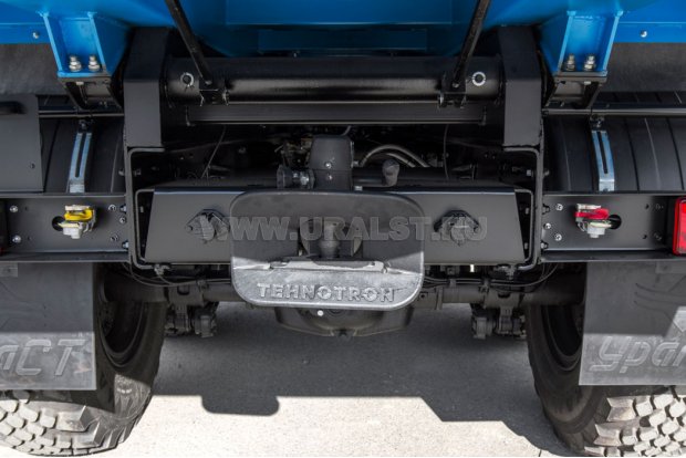 Заднее сцепное устройство