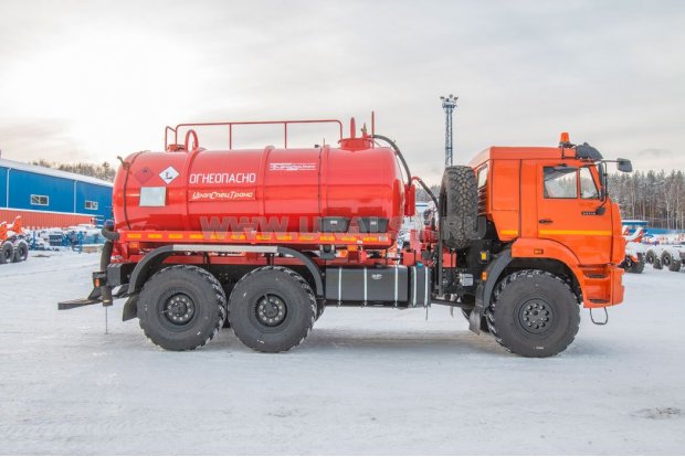 Автоцистерна АКН-10 КО УСТ 5453А3-60 Камаз 43118-50 сп. место наружн. шпанг. 5 мм, подогрев, рев. люк