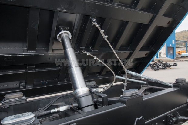 Телескопический гидроцилиндр подъема платформы