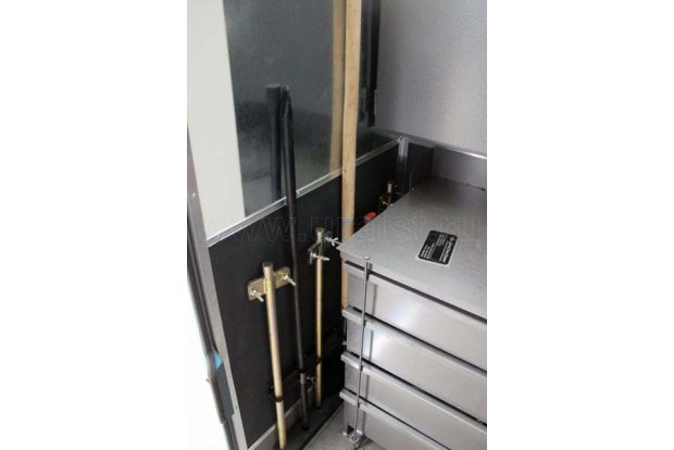 Шанцевый инструмент фургона Урал АНРВ