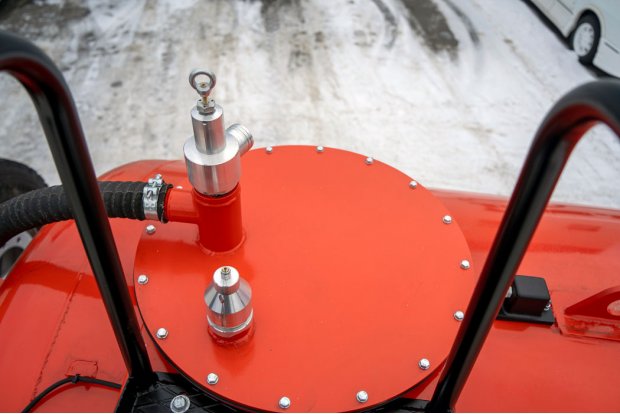 Заливная горловина МВ