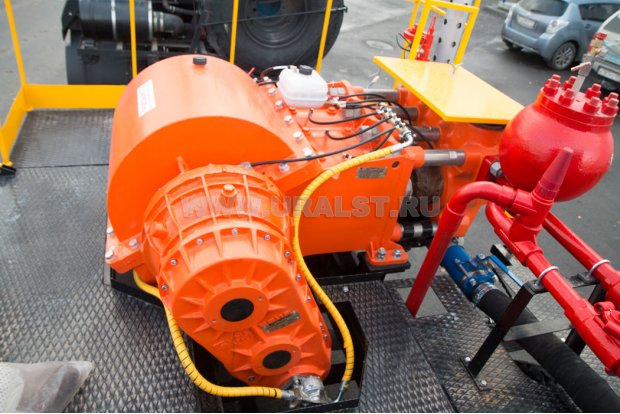 Агрегат цементировочный АЦ-32 на Урал 4320-80Е5