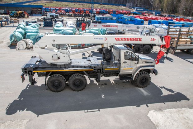 Автокран Челябинец Урал 4320-72