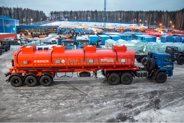 Полуприцеп цистерна бензовоз