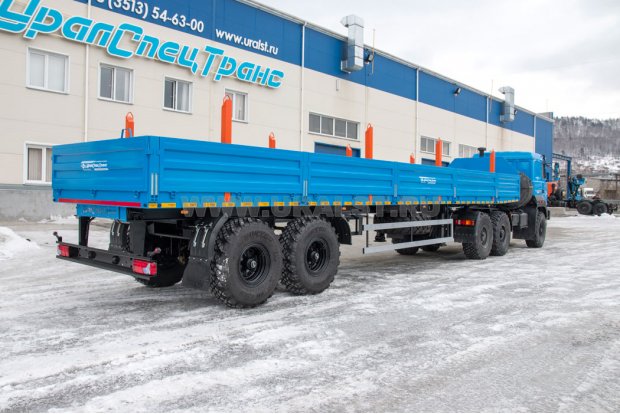 Полуприцеп бортовой ППБ 20Б-21-12К-01 УСТ-94651 + Седельный тягач Урал 44202-3511-82МА11 ЛВЖ