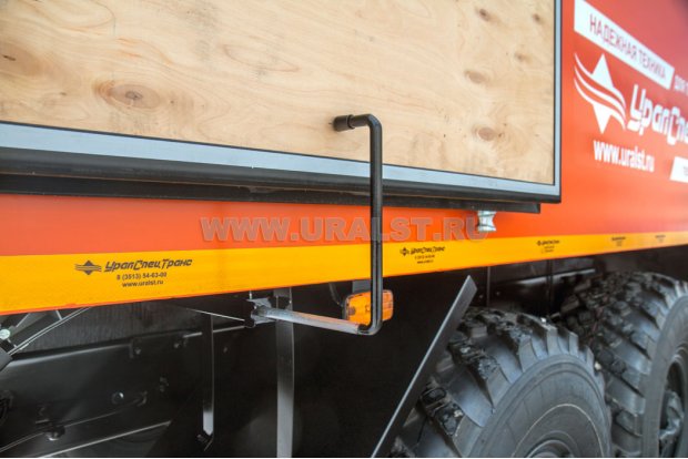 Фиксатор дверей