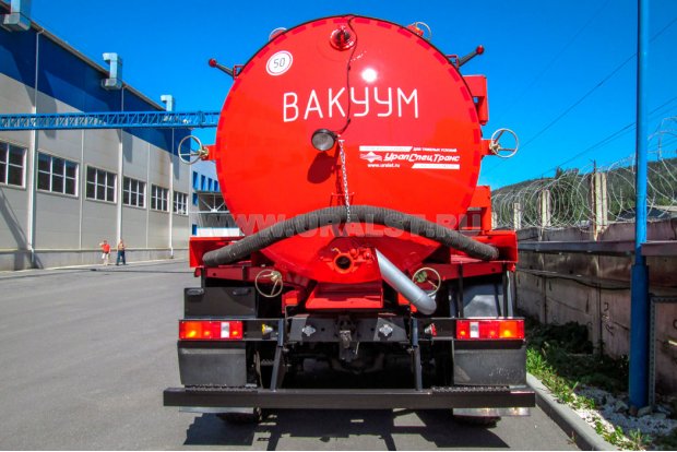 Автоцистерна вакуумная МВ-10-ОД КО УСТ-5453
