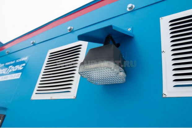 Фара-прожектор для освещения рабочей зоны
