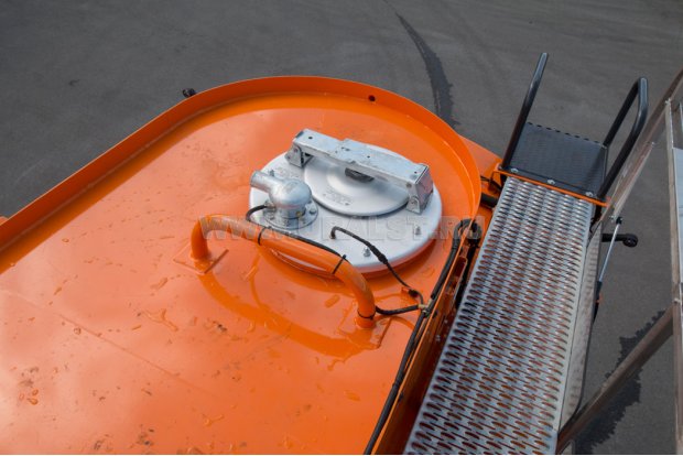 Заливная горловина