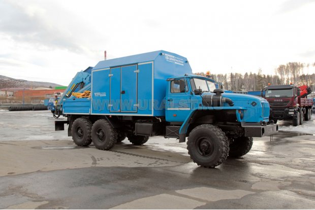 Передвижная авторемонтная мастерская (ПАРМ) УСТ-54534 на шасси Урал 4320-60М с КМУ ИМ-95
