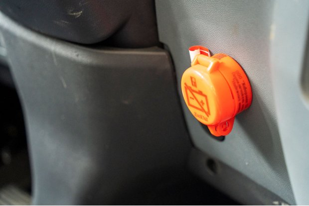 Кнопка аварийного отключения аккумуляторов по ДОПОГ