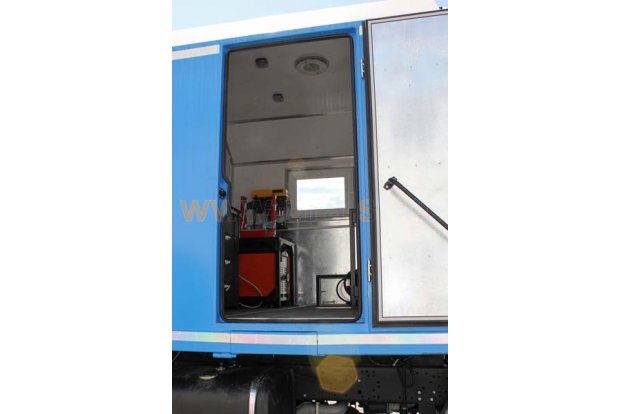 АРОК с КМУ. Ремонтный отсек