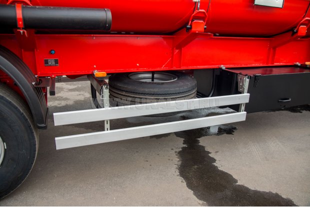 Боковая защита