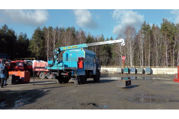 Мобильная ремонтная мастерская Камаз 5350-42 с краном-манипулятором ИТ-80