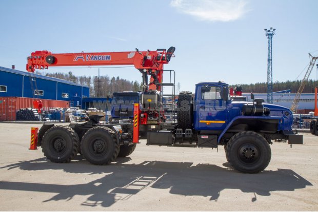 Седельный тягач с КМУ KS-2056 УСТ 5453 Урал 4320-1951-72