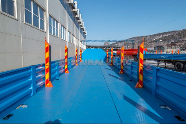 Грузовая платформа ППК 40-24Д-14КБУ