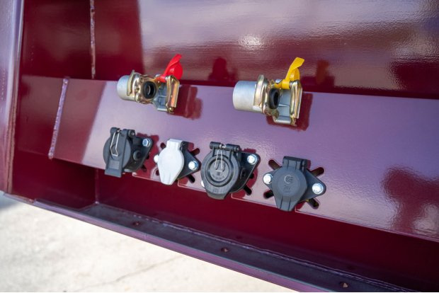 Пневмо и электро розетки