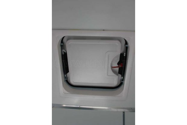 Аварийно-вентиляционный люк пассажирского отсека АРС