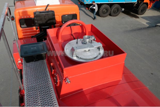 Алюминиевая крышка люка