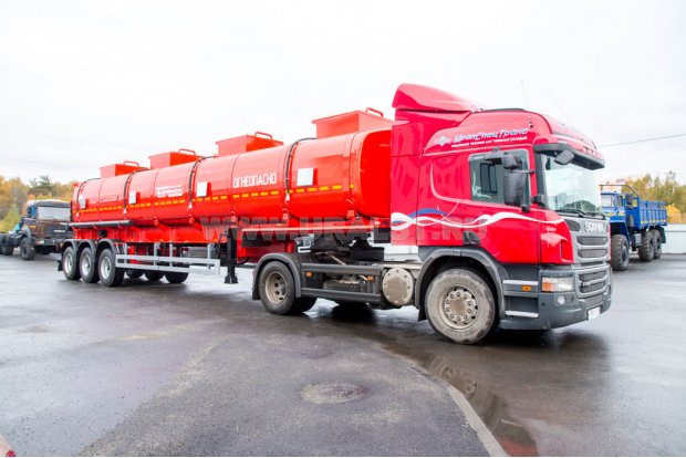 Полуприцеп цистерна для нефтепродуктов