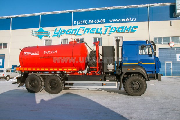 Автоцистерна вакуумная УСТ-5453 с открывающимся днищем на шасси Камаз 43118-3938-46