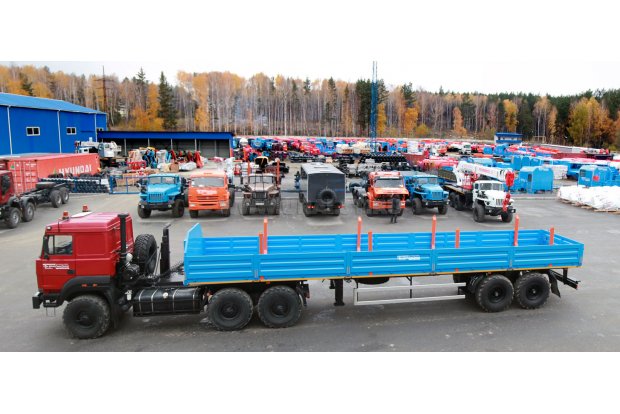 Седельный тягач Урал 44202-3511-82МА11 ЛВЖ + Полуприцеп бортовой ППБ 20Б-21-12К УСТ-94651