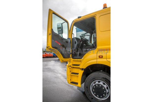 Кабина тягача