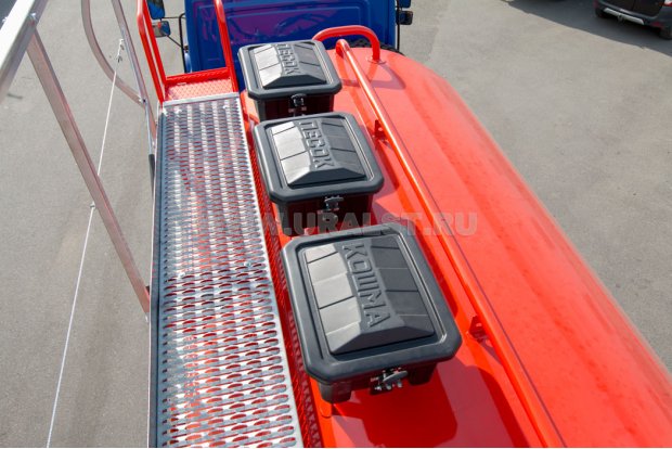 Ящик для песка и кошмы