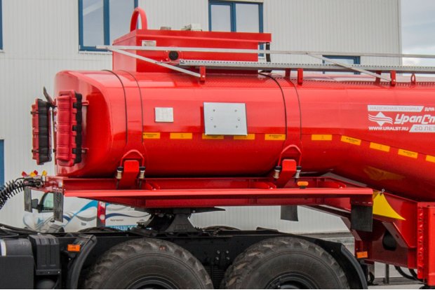 Шкворневой узел