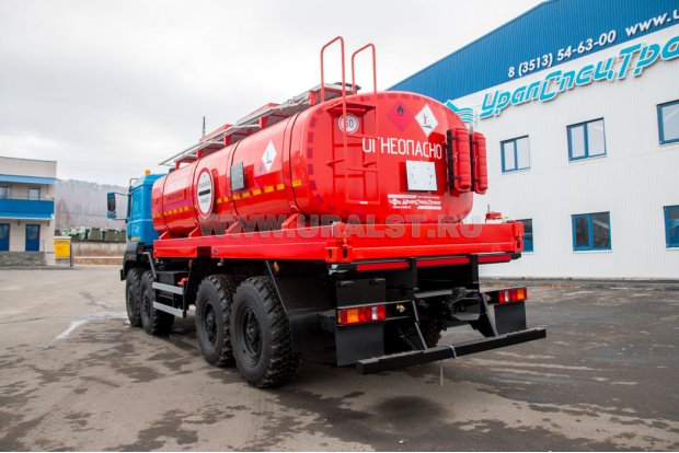 Контейнеровоз Урал 532362 с КЦ-18