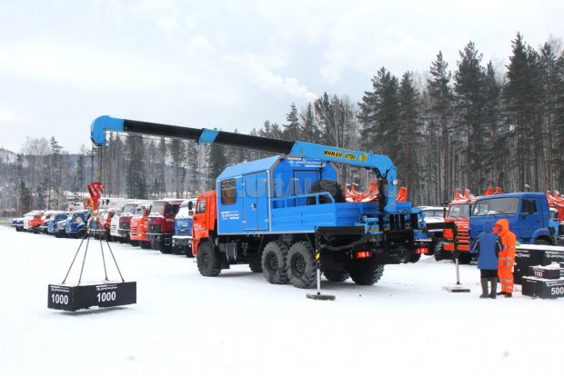 Мобильная ремонтная мастерская Камаз 43118-46 с краном-манипулятором ИТ-80