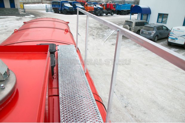 Площадка обслуживания цистерны