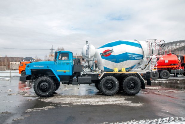 Автобетоносмеситель АБС 6АП Урал 5557-60Е5