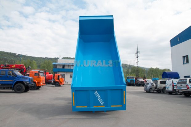 Самосвал Урал 5557-82Е5 с задней разгрузкой