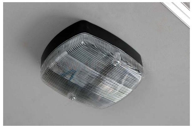 Плафоны освещения грузопассажирского автомобиля