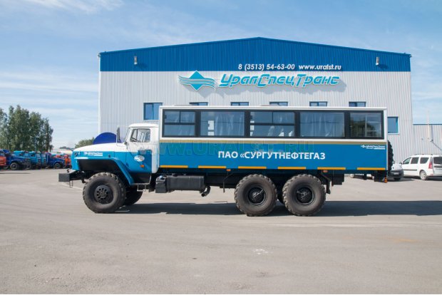 Автобус вахтовый Урал-3255-0022-61Е5 ГПА