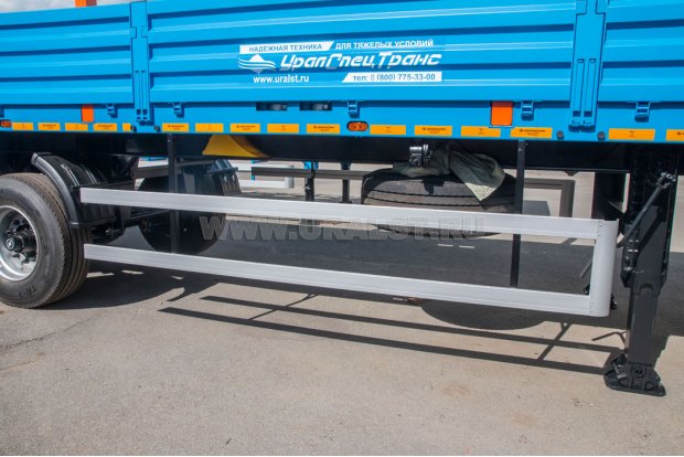 Боковая защита