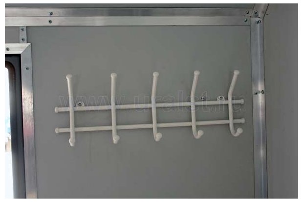 Вешалка для одежды пассажиров ГПА