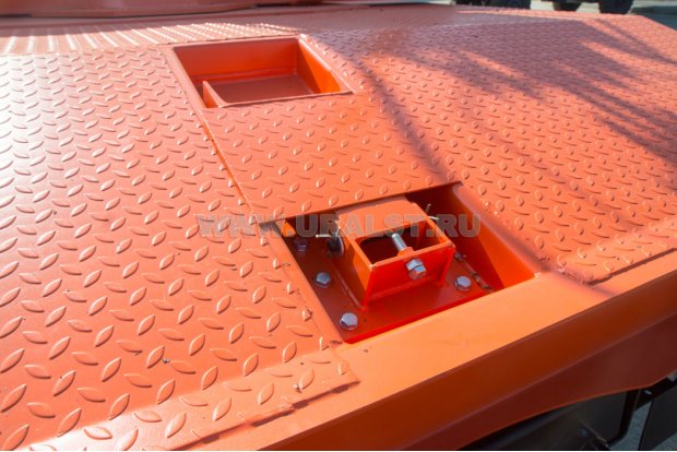 Упор для стрелы ГМ при складывании назад