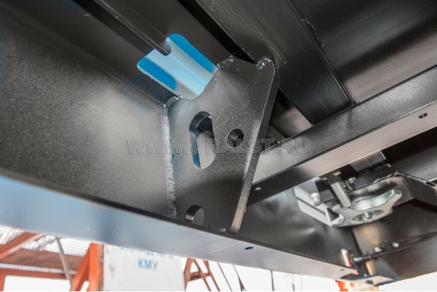 Потайные петли для увязки груза