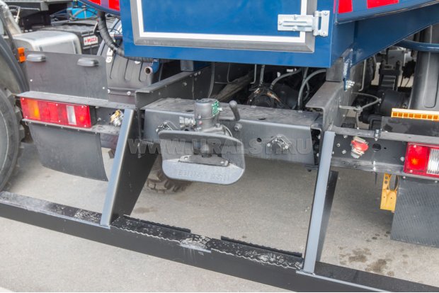 Заднее сцепное устройство