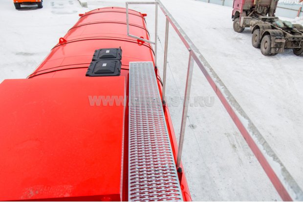 Площадка обслуживания цистерны