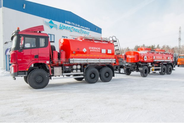 Автопоезд АТЗ-17-2 УСТ 5453, SHACMAN (ШАКМАН) SX32586T385 6х6, 315/80R22,5 и ПЦ 17-34-2