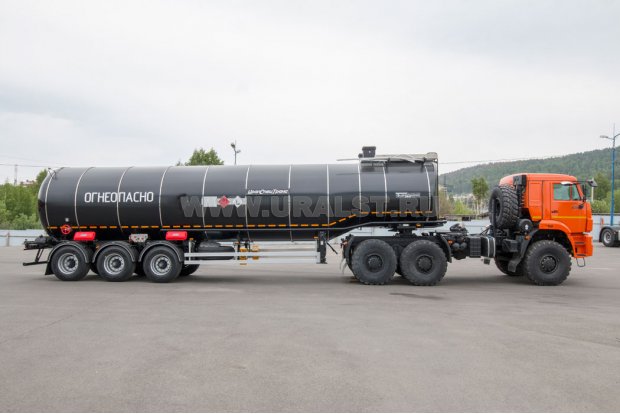 Полуприцеп цистерна ППЦН 38КТ-32Т УСТ + Седельный тягач Камаз 65221